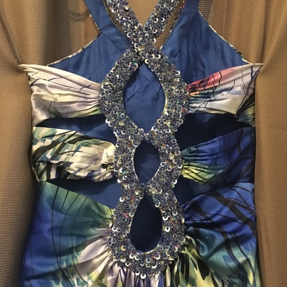 Prom Dress! - Picture 2 of 3